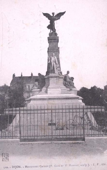 21-DIJON-monument-Carnot.jpg