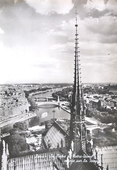 75-Fleche-Notre-Dame-1957.jpg