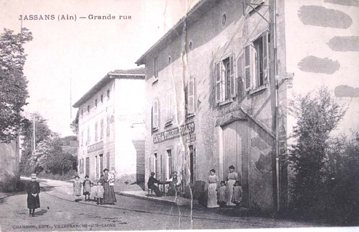 01-JASSANS-grande-rue.jpg