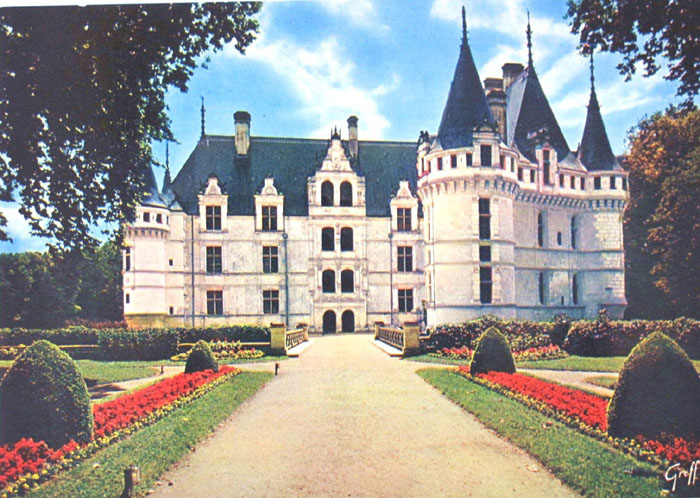 37-Azay-leRideau-chateau.jpg