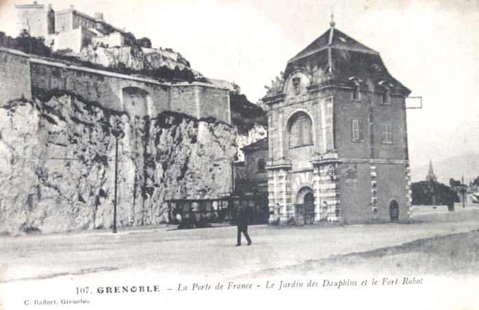 38-GRENOBLE-Porte-de-France.jpg