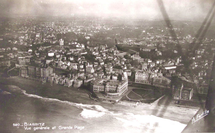 64-Biarritz-1945.jpg