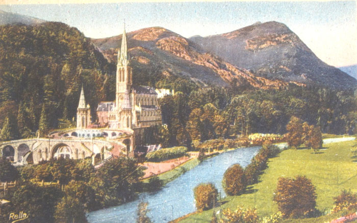 65-Lourdes-cathedrale.jpg